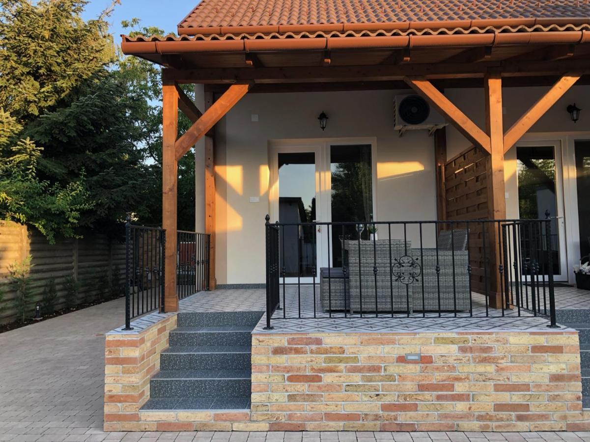Voeroesmarty Apartmanhaz Mako Ngoại thất bức ảnh