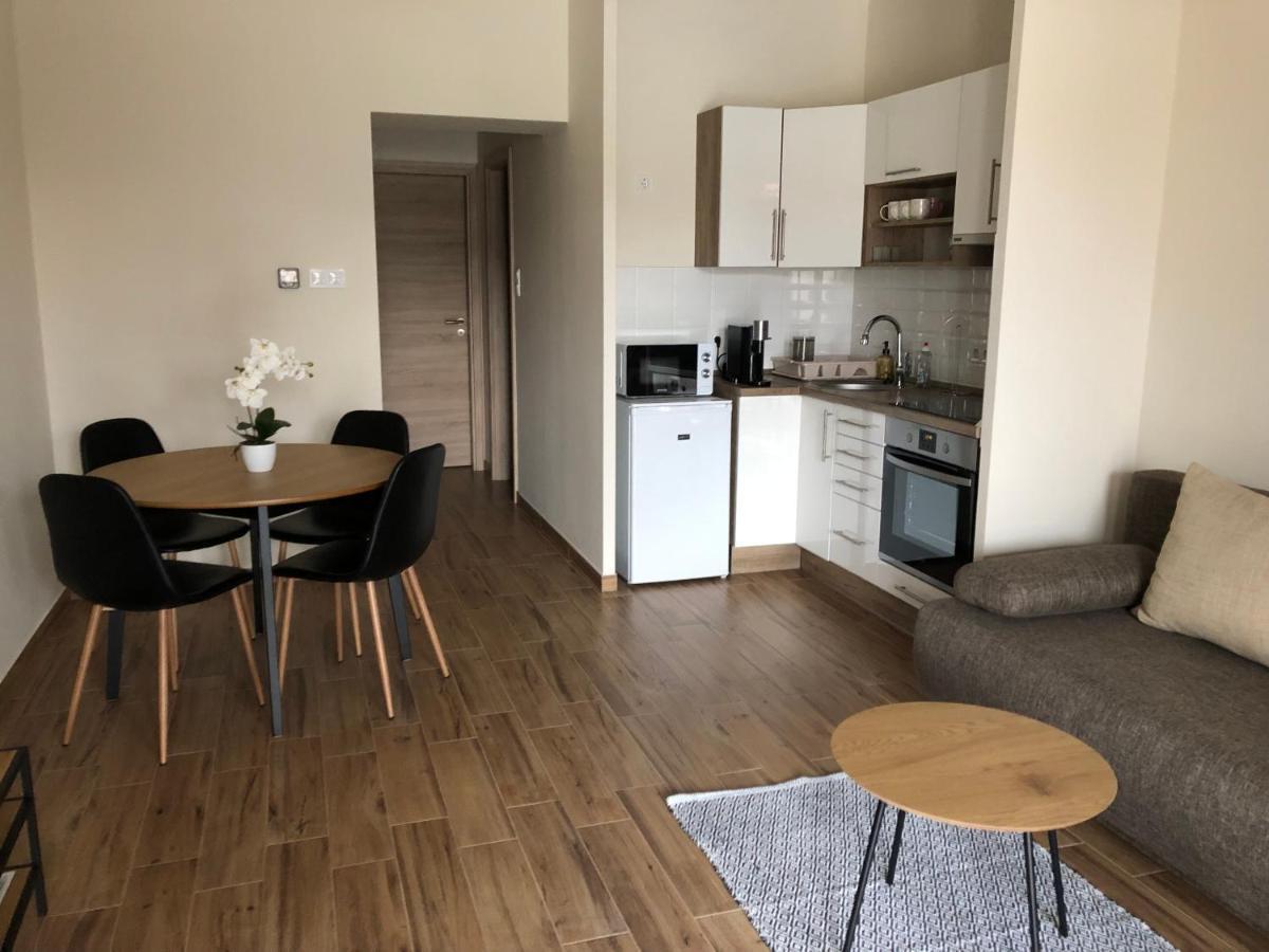 Voeroesmarty Apartmanhaz Mako Ngoại thất bức ảnh